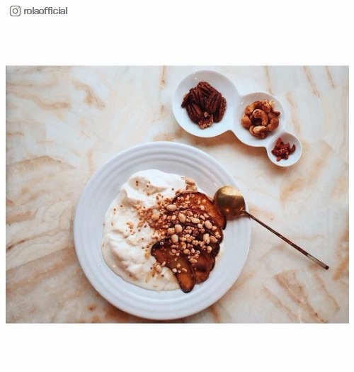 ローラが作る「豆乳ヨーグルト」が気になる！ペタンコお腹に導く発酵食が話題／ローラInstagram