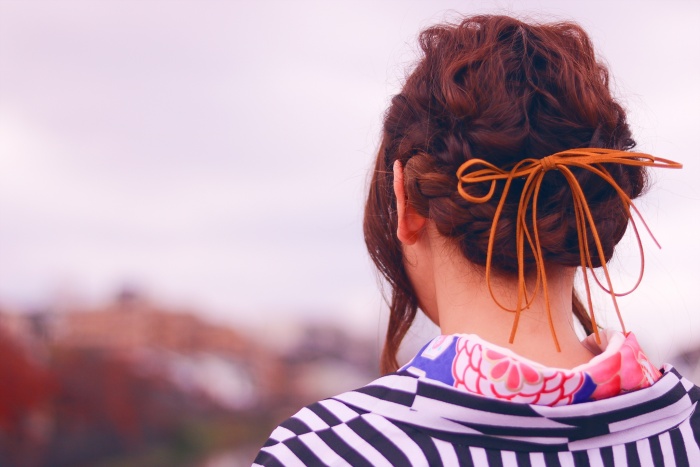 着物で目立つ首元をほっそりと／photo by GIRLY DROP