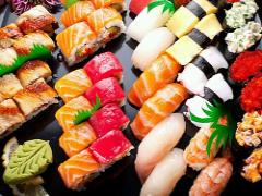 心ゆくまで職人の握りたてが食べ放題。「すしアカデミー」4つの魅力