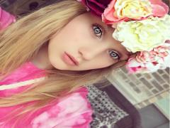 女っぽさ100%♡定番コーデ×ピンクネイルで大人可愛いひとりじめ！