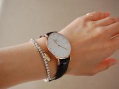 どんなコーデにも相性◎シンプルで洗練されたダニエルウェリントンの腕時計はいかが？