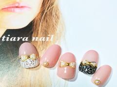 ガーリーでエレガントでセクシー！レースネイルで魅力をふりまいて♡