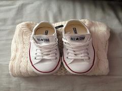 友達からは同じに見えてるかも。オールホワイトコーデも＋小物で全然違った印象に。