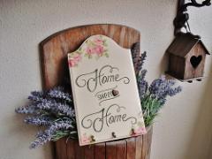 100均で揃うアイテムで”デコパージュ”に挑戦。小物達を自分流に可愛く大変身