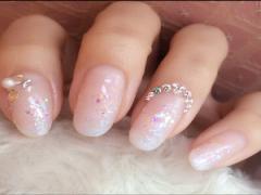 定番から応用まで！ジェルネイルで魅せるグラデーションデザイン