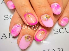 夏っぽカラー×涼しげ。くりぬきネイルで叶える欲張り夏ネイルカタログ♡