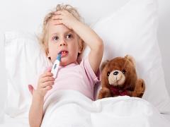 風邪かな？薬を飲まずにのどの痛みを止めるワザが知りたい！