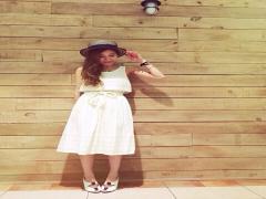 ハイウエストスカートを着こなしでスタイル抜群に変身♡