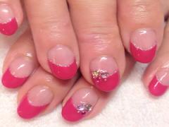 皆が挑戦しやすい！フレンチデザインのジェルネイル集♡