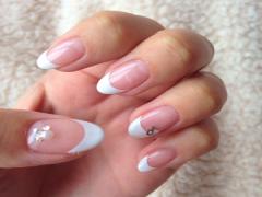フレンチジェルネイルで！モテる指先になっちゃおう♡