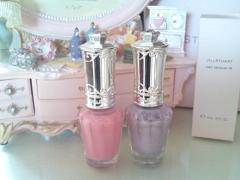 ドレッサーをもっと可愛く♡カギは見た目重視の”マニキュア”でした。