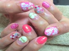 爪も洋服も女子力UP♡柄別ネイル特集〜ワンピースに添えて〜