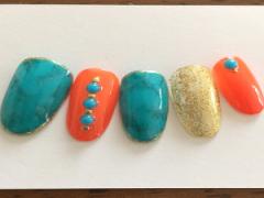 個性的な柄が魅力的♡エスニック✕タイダイネイルで夏らしさ満点の指先に！