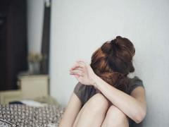 【午後1時：IN BED】寝ても眠い、1日をもっと有効活用する眠気覚まし13つの方法