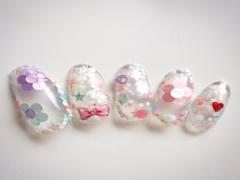 初心者でも簡単にできる！ネイルアートの素敵カタログ！