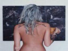 CCクリームで"脱ファンデ"！最新ツヤ肌はプチプラでもGETできるんです。