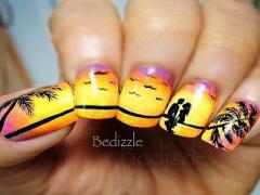 爪と爪を合わせると…！おしゃれな私は‘つながるネイル’で即主役GET♡