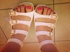 フットネイル×スポサンでキメる夏。街にあふれるスポサン娘に差をつけろ！