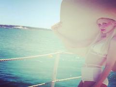 夏の3大ピンク（サンゴ/レモネード/ハイビスカス）でオーシャンピンクネイルを制覇♡