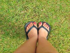 ワンカラーフットネイルはお気に入りサンダルと合わせて楽しもう♡