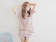 7日間の憂鬱にグッバイ！毎月の生理が一気に楽しみになる3つのお話。