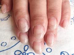 オフィスでもOK！セルフネイルで作る大人可愛いフレンチネイル♡