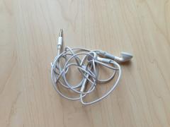 インスタでも話題！絡まらないカラフルイヤフォン＆充電コードでかばんの中もすっきり♩