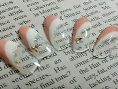 可愛いが溢れ出す♡フレンチデザインでモテネイル