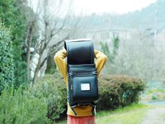 NOT ランドセル！毎日違うバッグで通学する人こそオシャレ番長なのです。