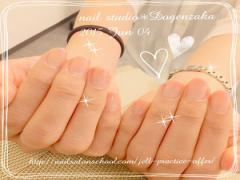 シンプルなネイルはコレ！試してほしいデザイン集♡