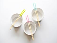 お行儀悪い女子は問題外！今さら聞けない、”正しい箸の持ち方”教えます