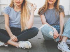 「シンプルコーデ＝地味」から脱出！夏を格上げするシーサイド小物catalog