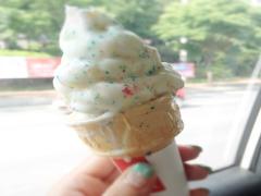 カラフルで美味しそう♡マックのハッピーバースデーコーンが食べた～い！