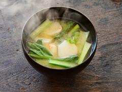和の心は美に役立つ？毎朝のお味噌汁がもたらす5つの美容効果
