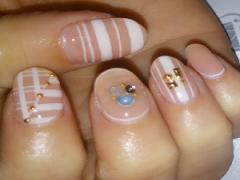 夏はやっぱり涼しそうな手元に！クリアベースのマリンネイル