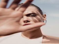 「究極のすっぴん風メイク術」ここにあり。洒落感もナチュラル感も譲りません！