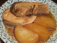 大人から子供まで大人気！和の定番ぶり大根の簡単レシピ