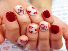 デートにぴったりなジェルネイルアートで指先まで気を抜かないモテる女子に♡