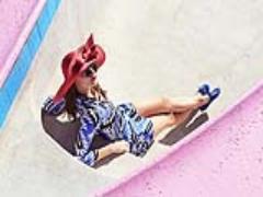 爪もスタイルの一部。夏ネイルは行く場所に合わせてお着替えしよう♩