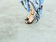 夏だからこそ意識するべき！フットネイルは、サンダルに合わせて注目を浴びる♩