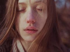 日本人女性の悩み。黄み肌→白肌にしてくれるマジックカラーって？