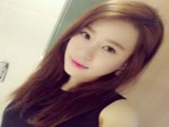 韓国女性に大人気！ガラス破片ネイルで夏でも爽やかな指先を手に入れる＊