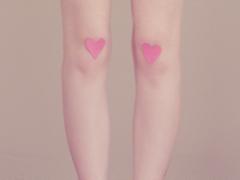 ミニスカートの大敵「カサカサ膝」をさらさらにする3step講座