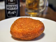 かぶりついたらサクッ、ジュワッ！都内の美味し〜いカレーパンが食べられるお店6選