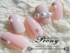 欲しいのは上品な女の子らしさ。パールが主役のシンプル可愛いネイルカタログ