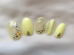 シェルネイルで魅せる♡海にぴったりのデザイン集