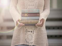 本はじっくり時間をかけて読むもの。芥川賞受賞の純文学作品5選