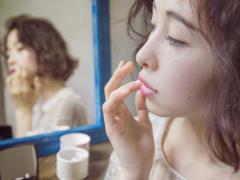 気分をアゲる透明感。ミディアムヘアで満たせ、オンナの”甘欲求”♡