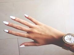 変えるのはデザインだけ？形も変えていつもと違うネイルにしましょ♡