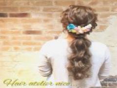 雑誌のような”ほつれ髪”を再現。美容師さんに学ぶ『”ウェーブ”のつくり方講座』開講